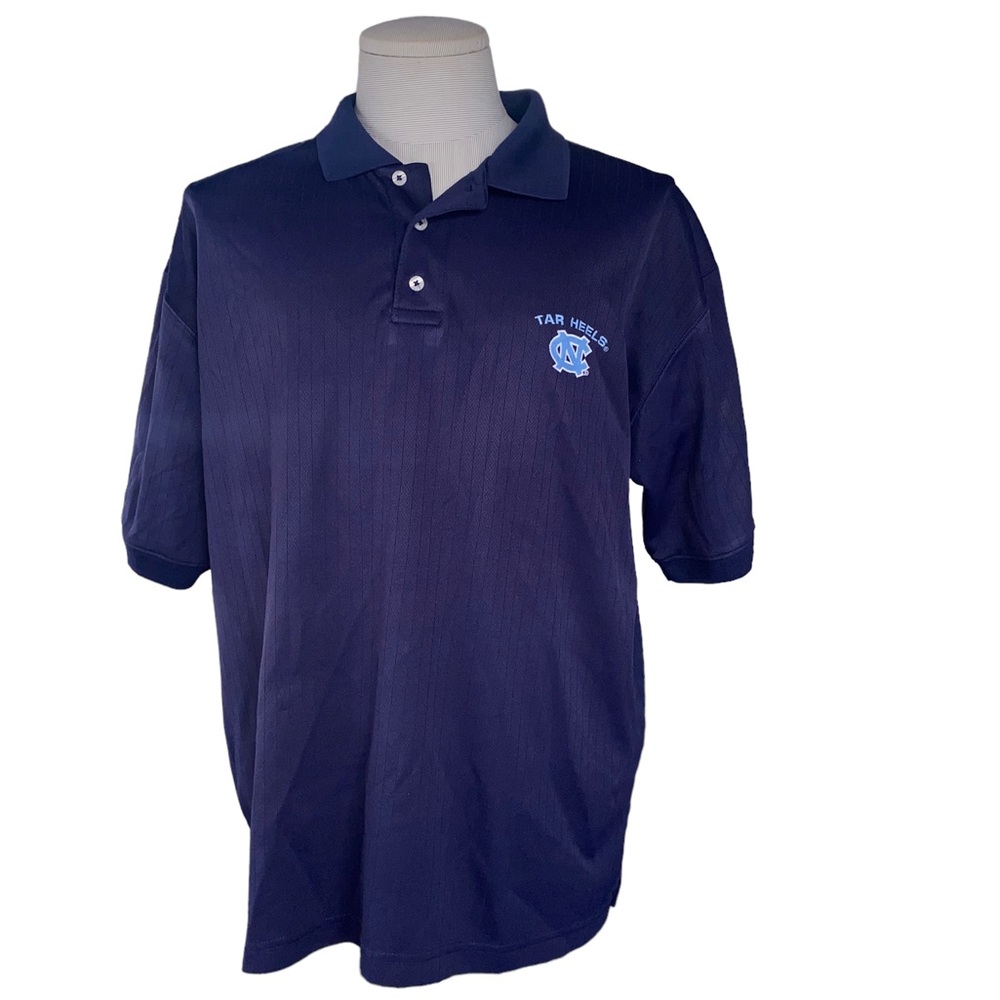 North Carolina Tar Heels polo.  Made by Starter.  Large. Excellent condition.